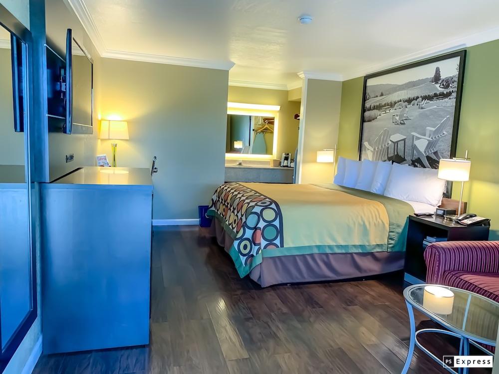 Super 8 by Wyndham Ukiah Hotel Bagian luar foto