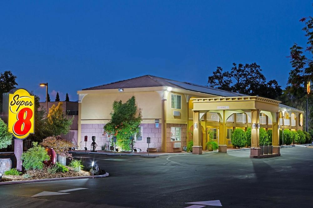 Super 8 by Wyndham Ukiah Hotel Bagian luar foto