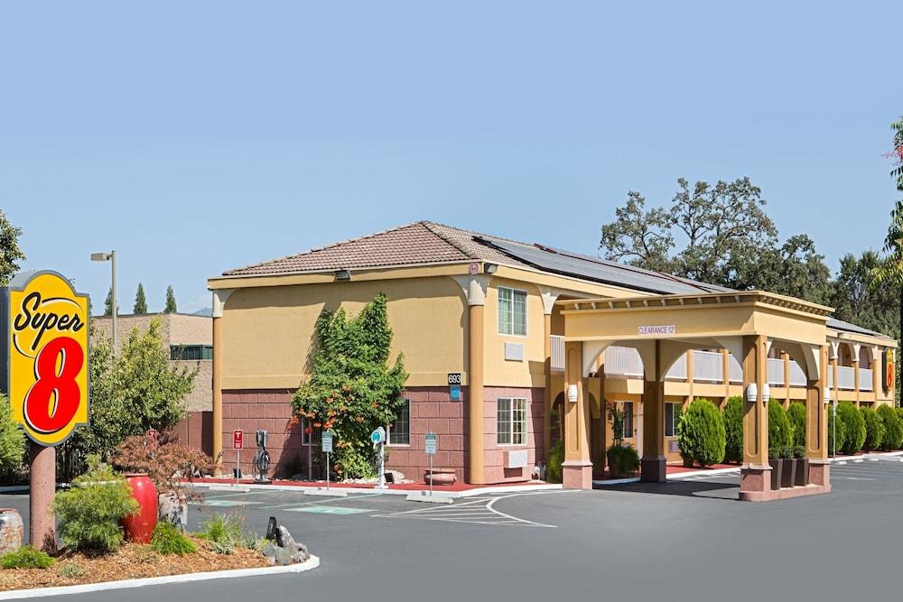 Super 8 by Wyndham Ukiah Hotel Bagian luar foto